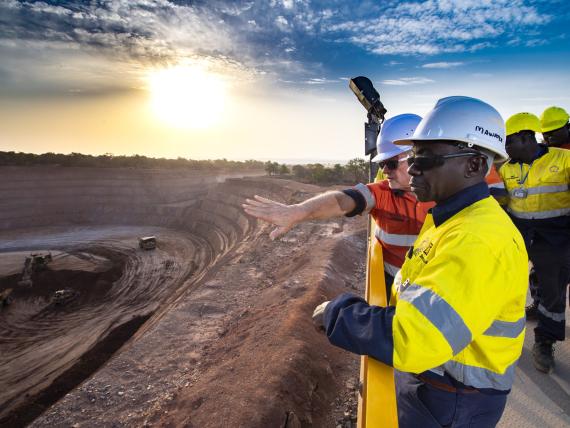 <p class="small-text">雷索卢特矿业公司（Resolute Mining）位于马里的西玛（Syma）金矿</p>
